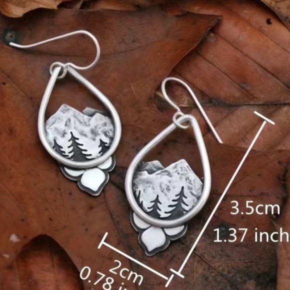 Mountain range silver earrings - Picture 4 of 4